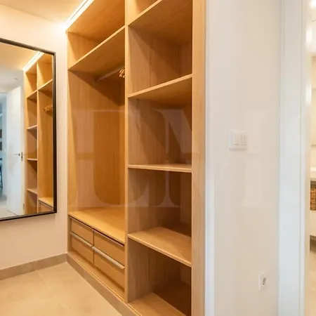 Coastal Comfort With Pool & Parking By Rems Apartment Fuengirola